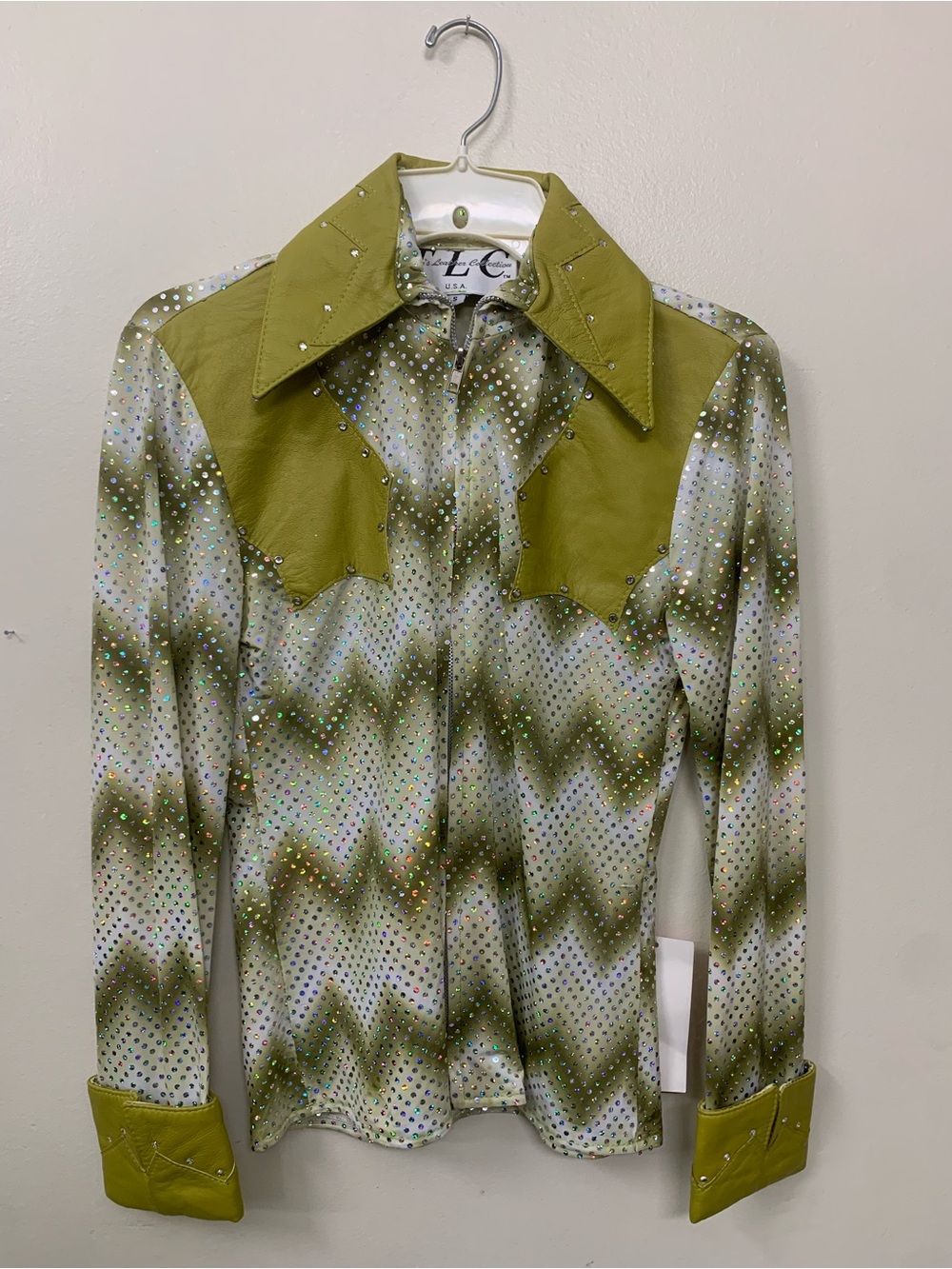 CeCe Olive Green Zigzag Sequin Western Button-Downee Shirt